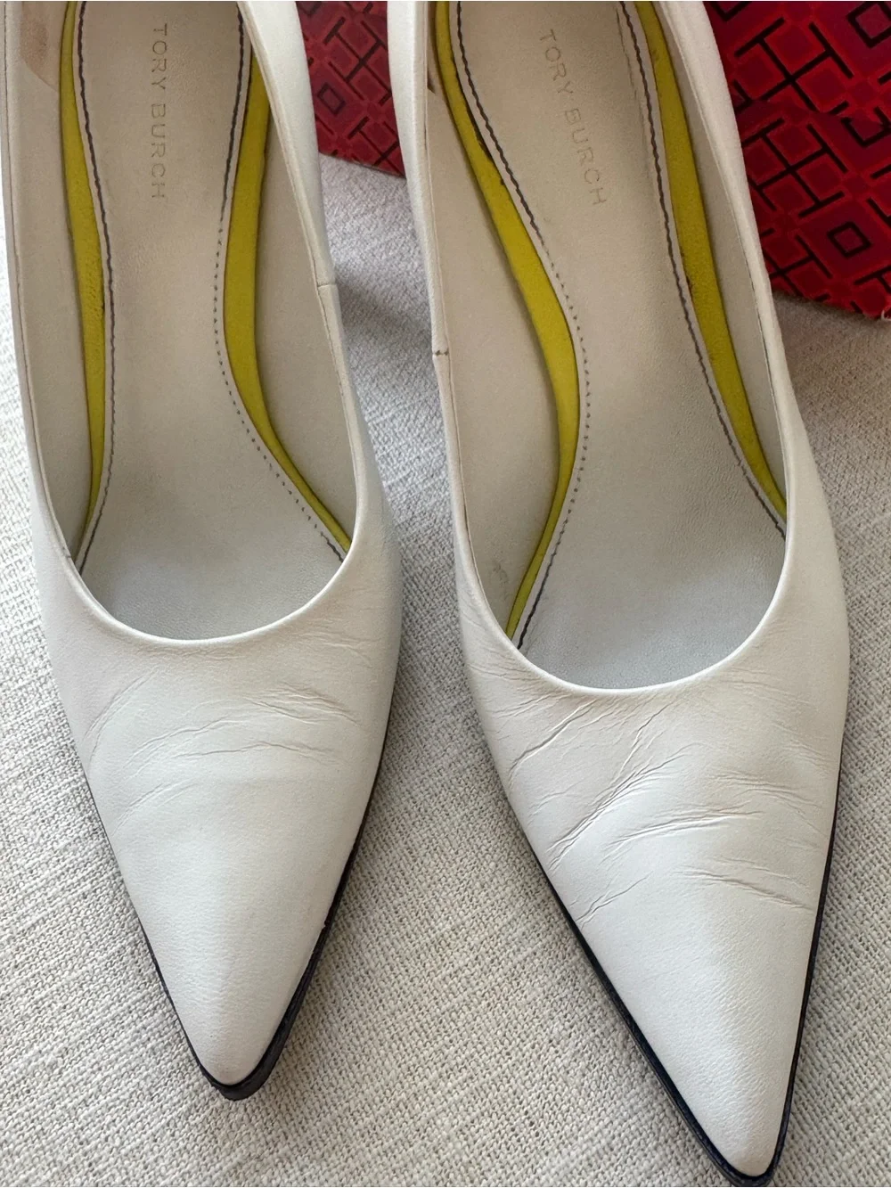 🤍 Tory Burch White Pointed-Toe Pumps Black Heel Size 7.5